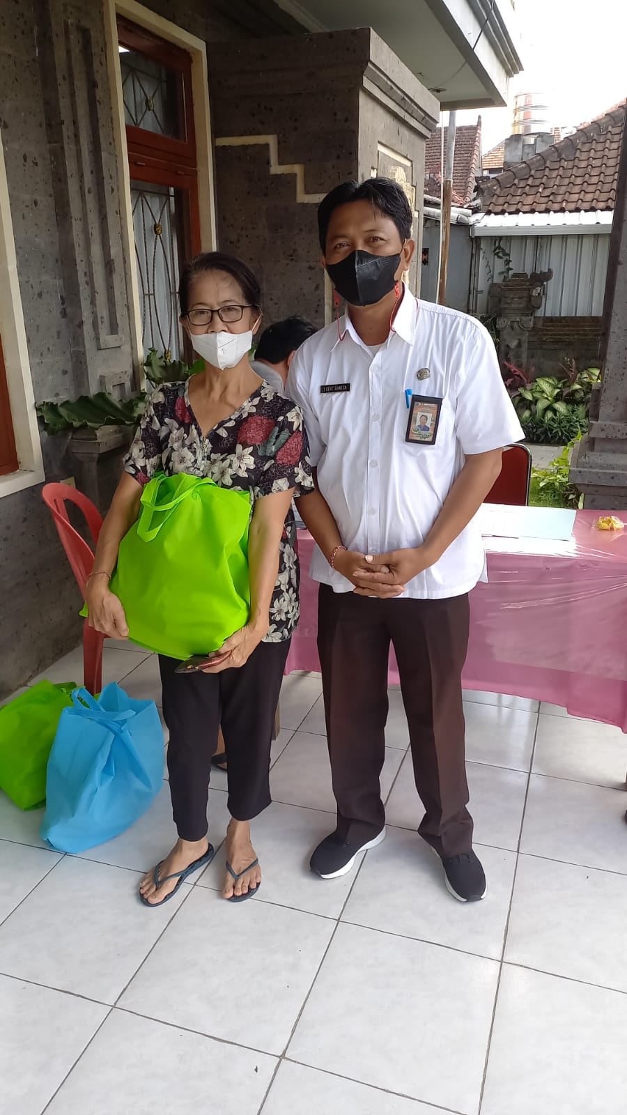 Pembagian Sembako Lansia