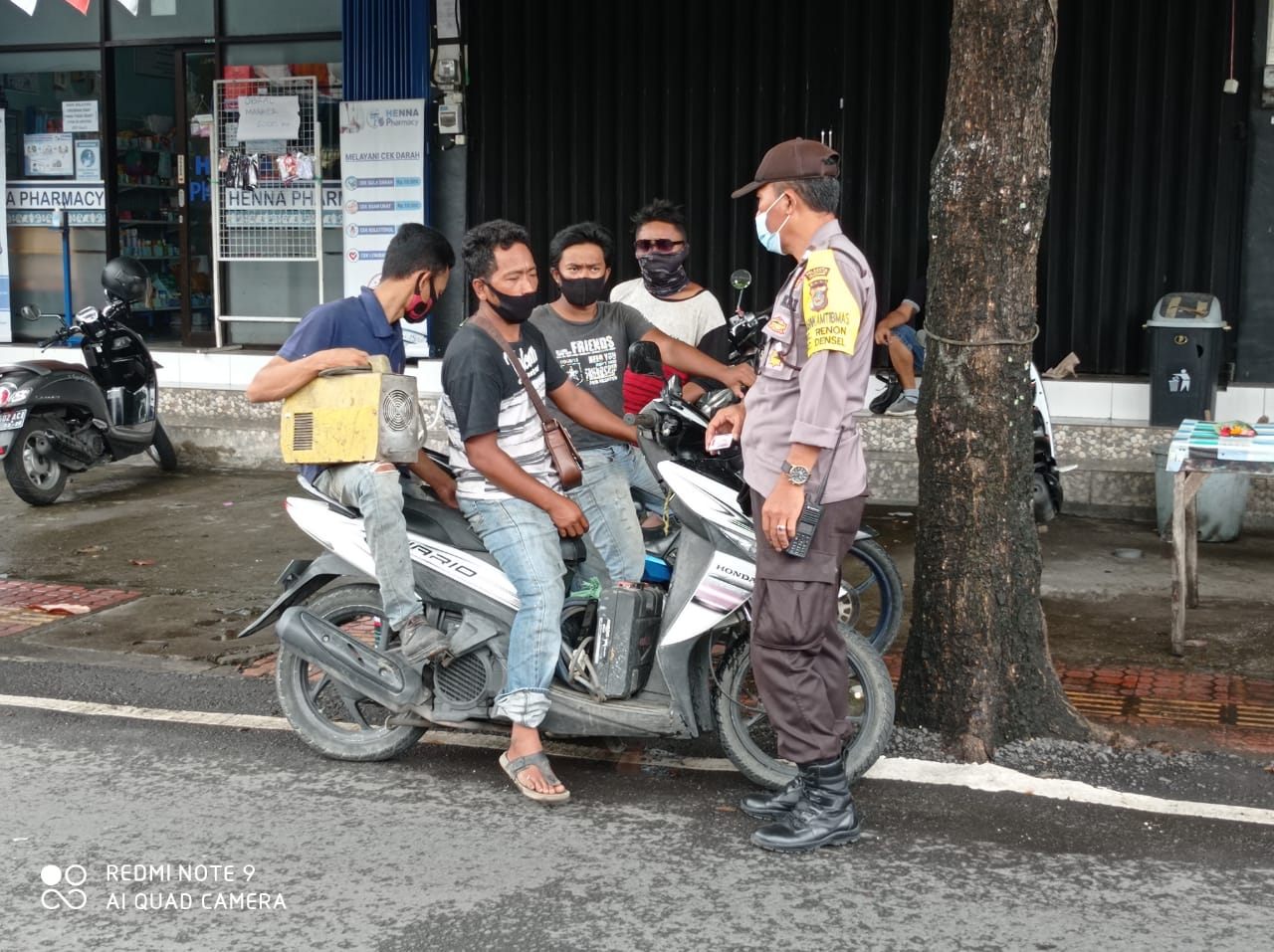 Penertiban Protokol Kesehatan Dalam Rangka PPKM di Kelurahan Renon